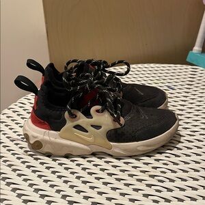 Nike Kids Black and Red Sneakers